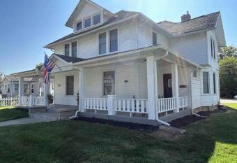 Black Door - The London Maisonette allows 18 year olds to book a room