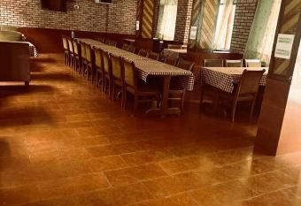 HOTEL NEW PANCHALI has Balcony rooms