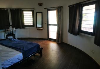 L oc  an somone has Balcony rooms