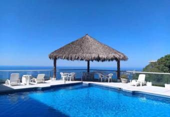 Vista a todo Acapulco desde la Cima has rooms with a private hot tub