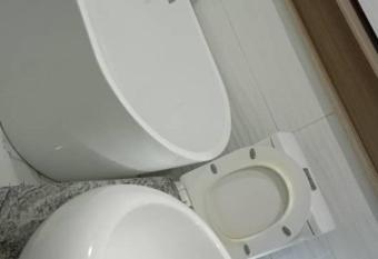 T-Gardens allows 18 year olds to book a room