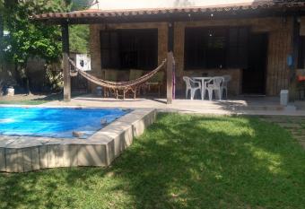 Casa em Itaipu has Smoking/Balcony rooms