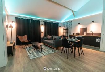 Paradisier has Balcony rooms