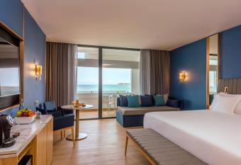 Barcel   Tanger allows 18 year olds to book a room