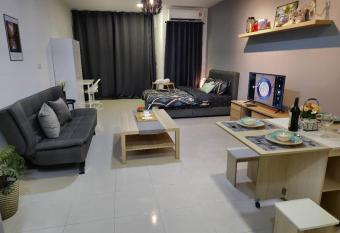 Tiara Imperio Studio                                               allows 18 year olds to book a room