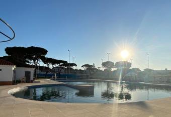 Duplex Las Torres La Barrosa 4 Bedrooms By Chiclana Dreams - A 750 m de la playa has Balcony rooms