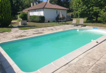 Charmante propri  t  , piscine, Zoo Beauval, Ch  teaux Loire has Balcony rooms