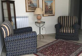 Casa Landi has Balcony rooms