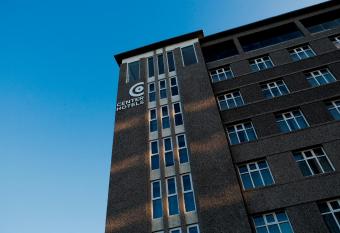 Center Hotels Arnarhvoll allows 18 year olds to book a room