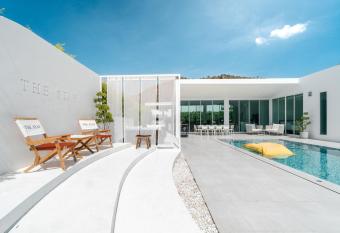 The Stay Huahin - Luxury Private Pool Villa has Balcony rooms