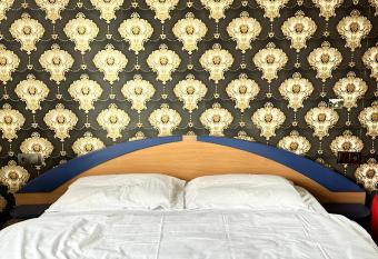 Harmony Homes - Caransebes allows 18 year olds to book a room