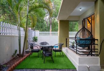 Alaya Stays - Villa de Braganza, Luxurious 3BHK Villa with Private Pool has Balcony rooms