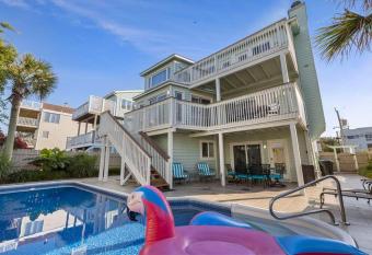 Will Sea at Croatan Virginia Beach, Virginia has Balcony rooms