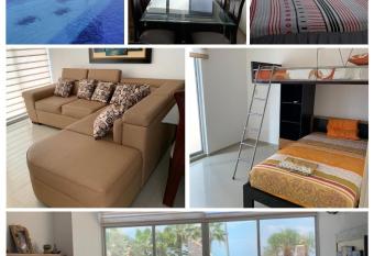 Departamento en la playa !!!! has rooms with a private hot tub