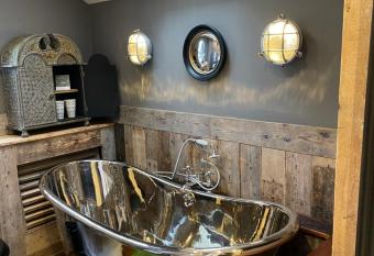 The Cocktail Lounge at Cheshire Boutique Bathhouse allows 18 year olds to book a room