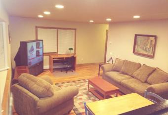 Private Apartment Furnished Great for Business Traveler allows 18 year olds to book a room