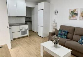 Rockside Residences Suites La L  nea N3 allows 18 year olds to book a room