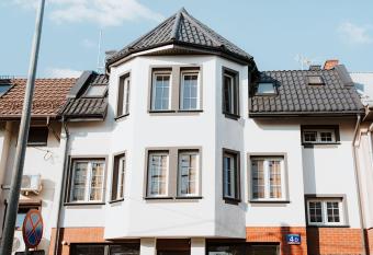 Noclegi Przy Stacji has Balcony rooms