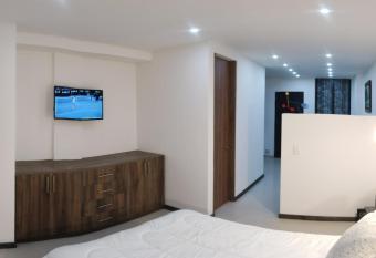 Casa Almendro allows 18 year olds to book a room