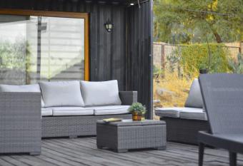 AzulZenLodge allows 18 year olds to book a room