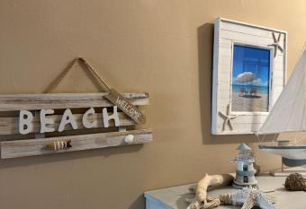 Sea Sunsets - Apartments - Falerna Lido - Gizzeria Lido has Balcony rooms