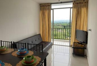 Apartamento Casa Caf   allows 18 year olds to book a room