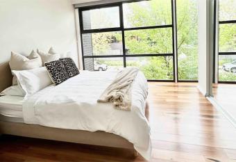 The Bradman by Parbery Property Group has Balcony rooms