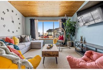 Casa Luz allows 18 year olds to book a room