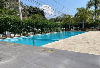 Hermoso penthouse c  ntrico! allows 18 year olds to book a room