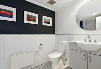 White Crystal 112 allows 18 year olds to book a room