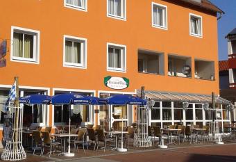 Pension Rathaus has Balcony rooms