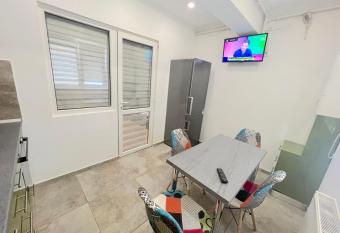 Luxury flat Avangarde Tineretului allows 18 year olds to book a room