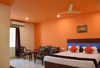 Goroomgo Hotel Planet Bhubaneswar has Balcony rooms