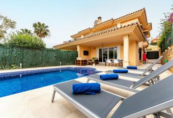 Villa in Los Flamencos has Balcony rooms