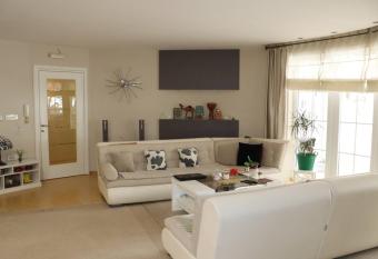 Holiday Home Uma has Balcony rooms