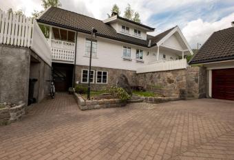 Koselig leilighet i rolig boligfelt has Balcony rooms