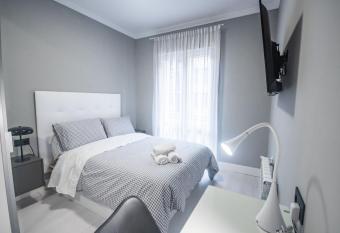 Gran Apartamento 6 SUITES Bilbao Center has Balcony rooms