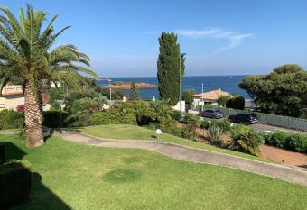 Appartement vue mer domaine arbor   has Balcony rooms