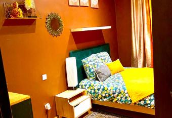 Appartement 1 chambre hyper centre allows 18 year olds to book a room