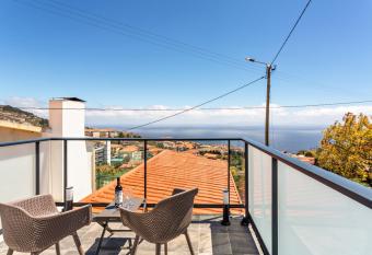 Panoramic Views I I has Balcony rooms