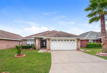 SPACIOUS HOUSE FOR RENT has Balcony rooms