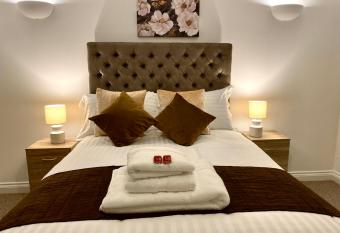 Angel view - Spacious 4 bed property in Monkston Park allows 18 year olds to book a room