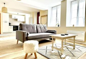 Maison r  nov  e proche de Paris has Balcony rooms