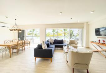 Spectacular 3BR Beach View at Olas del mar has Balcony rooms