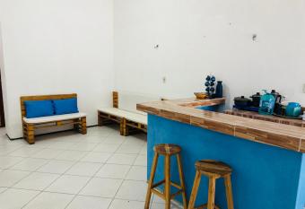 Casa Central has Smoking rooms