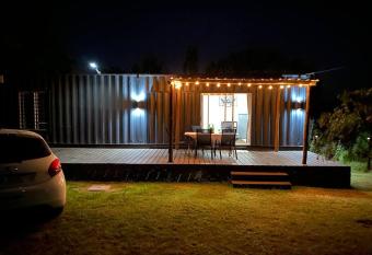 Casa en Playa Hermosa allows 18 year olds to book a room