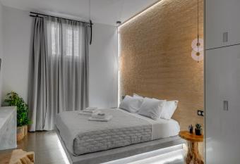 Villa Syrose has Balcony rooms