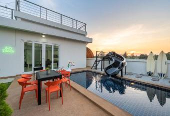 AnB Cozy NO.3 poolvilla 3 BR has Balcony rooms