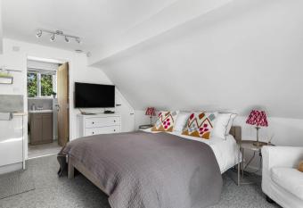 Moat Farm Barns a collection of brand new converted barns on family farm has Balcony rooms