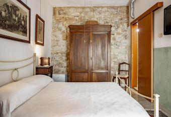 Dammuso La Rupe has Balcony rooms